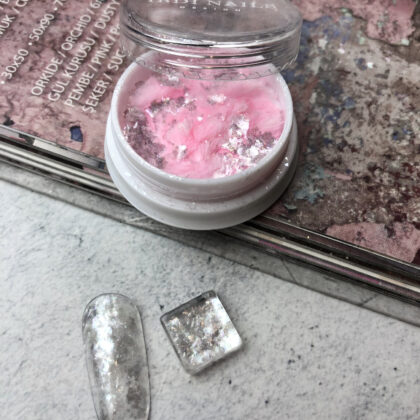 Flakes opal pink - Flakes Opal Pink chez Rusk Nails